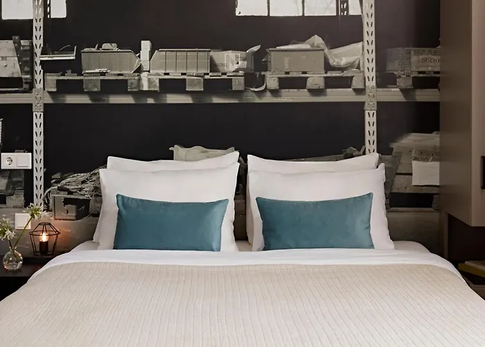 Yays Maritime By Numa