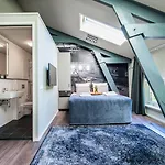 Yays Maritime By Numa