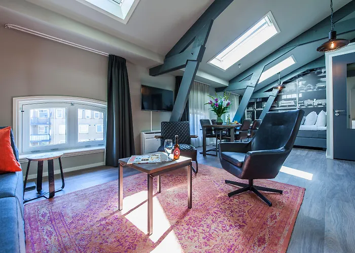 Aparthotel Yays Maritime By Numa 4*