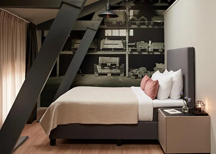 Yays Maritime By Numa Aparthotel 4*